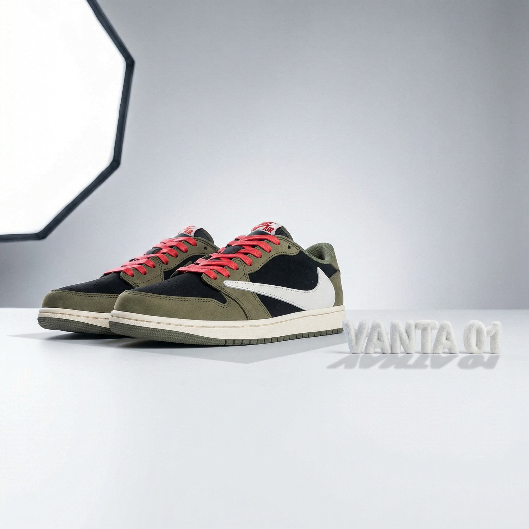 Travis Scott x Air Jordan 1 Low Dark Green - Image 2