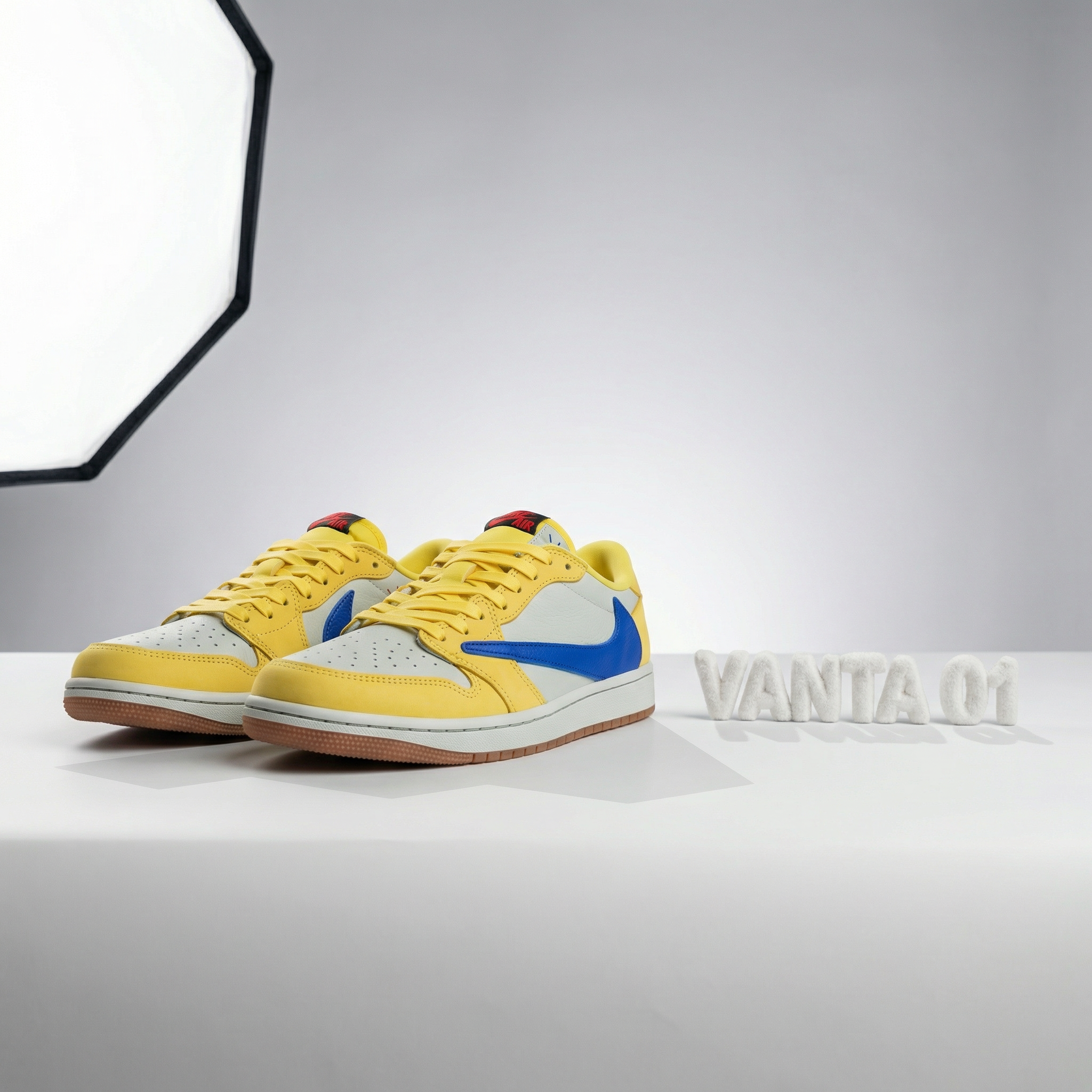 Little Kids' Travis Scott x Air Jordan 1 Retro Low 'Canary' - Image 2